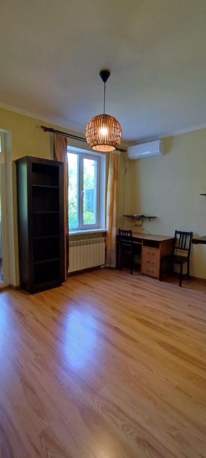 Апартаменты На Бульваре Шевченко Zaporizhia Buitenkant foto